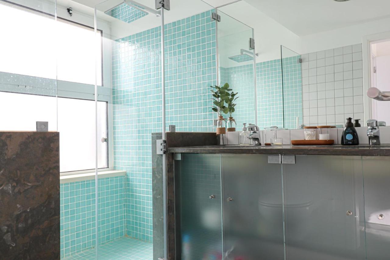 Lovelystay - Divine 3Bdr Duplex House W/ Pool & Garden Patroves Buitenkant foto
