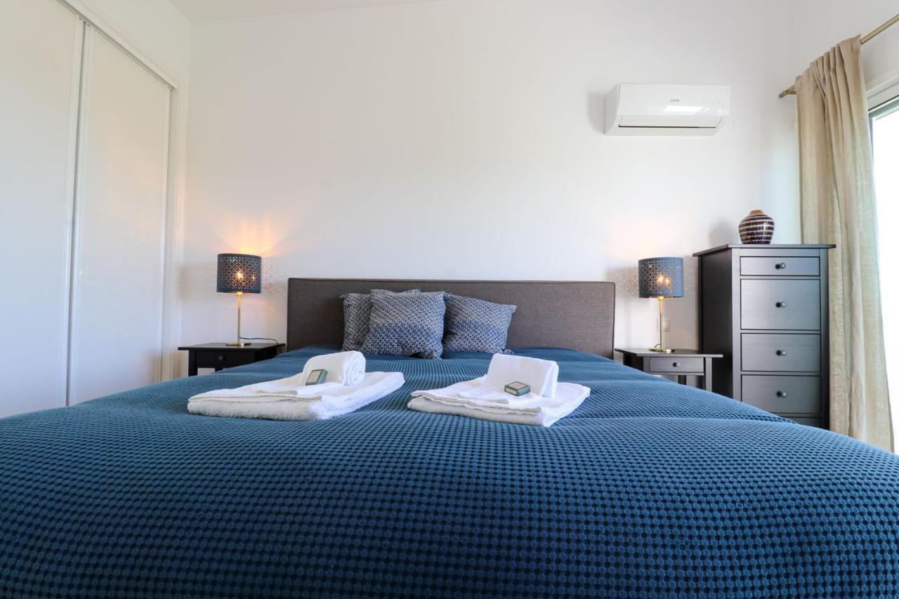 Lovelystay - Divine 3Bdr Duplex House W/ Pool & Garden Patroves Buitenkant foto