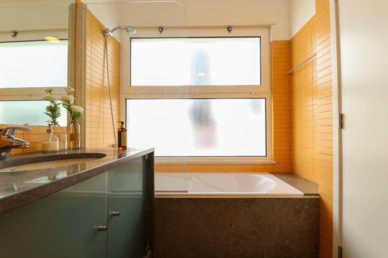 Lovelystay - Divine 3Bdr Duplex House W/ Pool & Garden Patroves Buitenkant foto