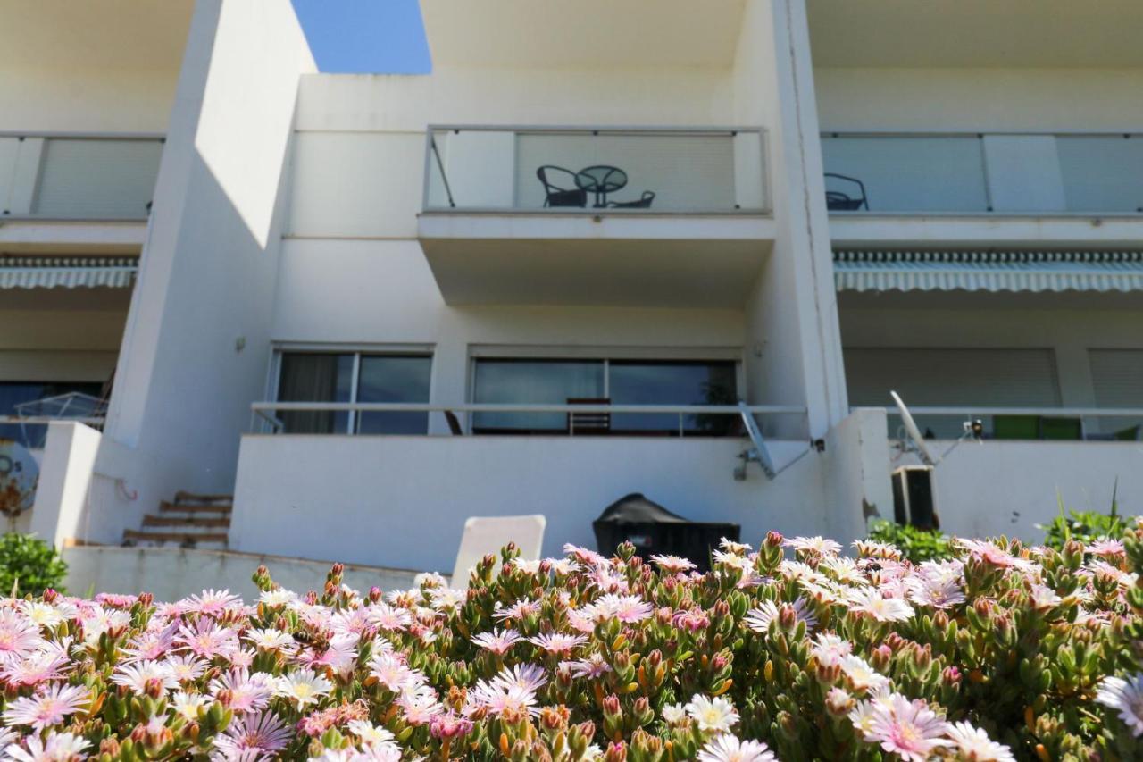 Lovelystay - Divine 3Bdr Duplex House W/ Pool & Garden Patroves Buitenkant foto